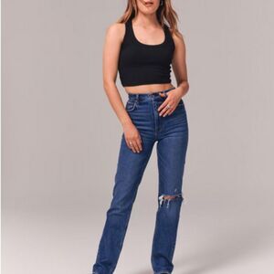 Abercrombie & Fitch Ultra High Rise 90s Straight Jean in medium destroy
